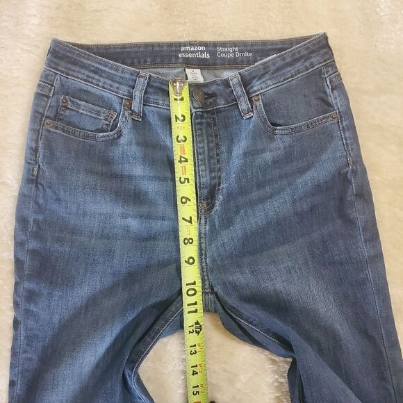 Amazon Essentials Straight Leg Jeans, Black & White Checks on Back Pocket Size 8 - Picture 7 of 8